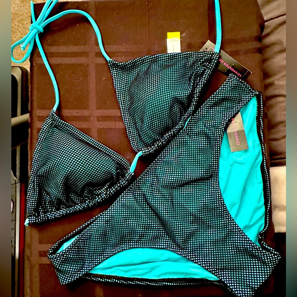 No Boundaries- Blue & Black Bikini - Sz L (11/13).  BRAND NEW